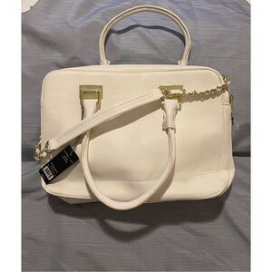 NWT Olivia + Joy New York white shoulder bag with gold hardware